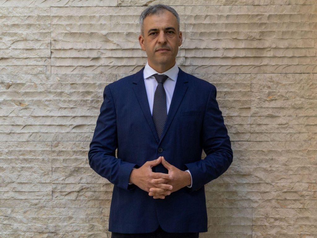 Valentin Bucheru, REMAX Klass, intermediază tranzacții sigure cu hale clasa A, dotate la standarde europene